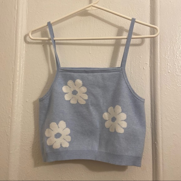 70s Vibe Floral Knit Crop Top - Picture 2 of 7